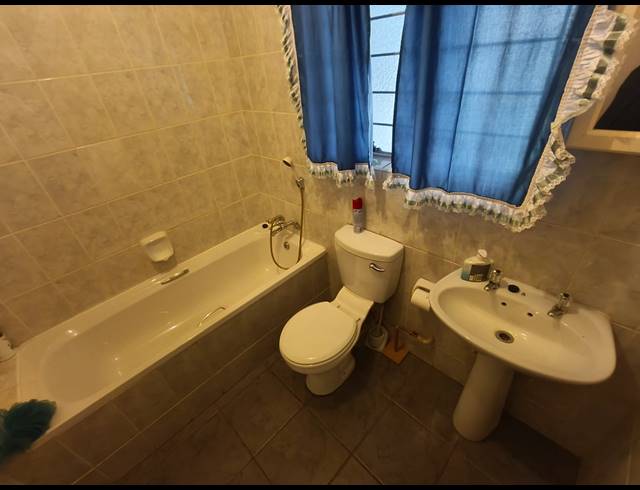 4 BEDROOM HOUSE FOR SALE IN PROTEA PARK